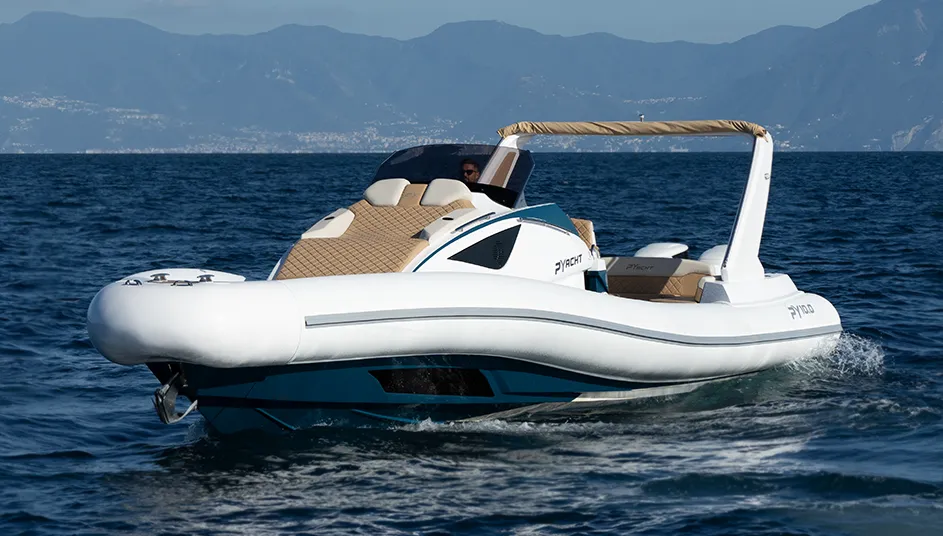 py-yacht-gommone-py10-cabin