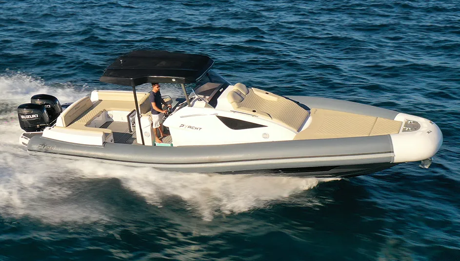 py-yacht-gommone-py10-cabin t-top
